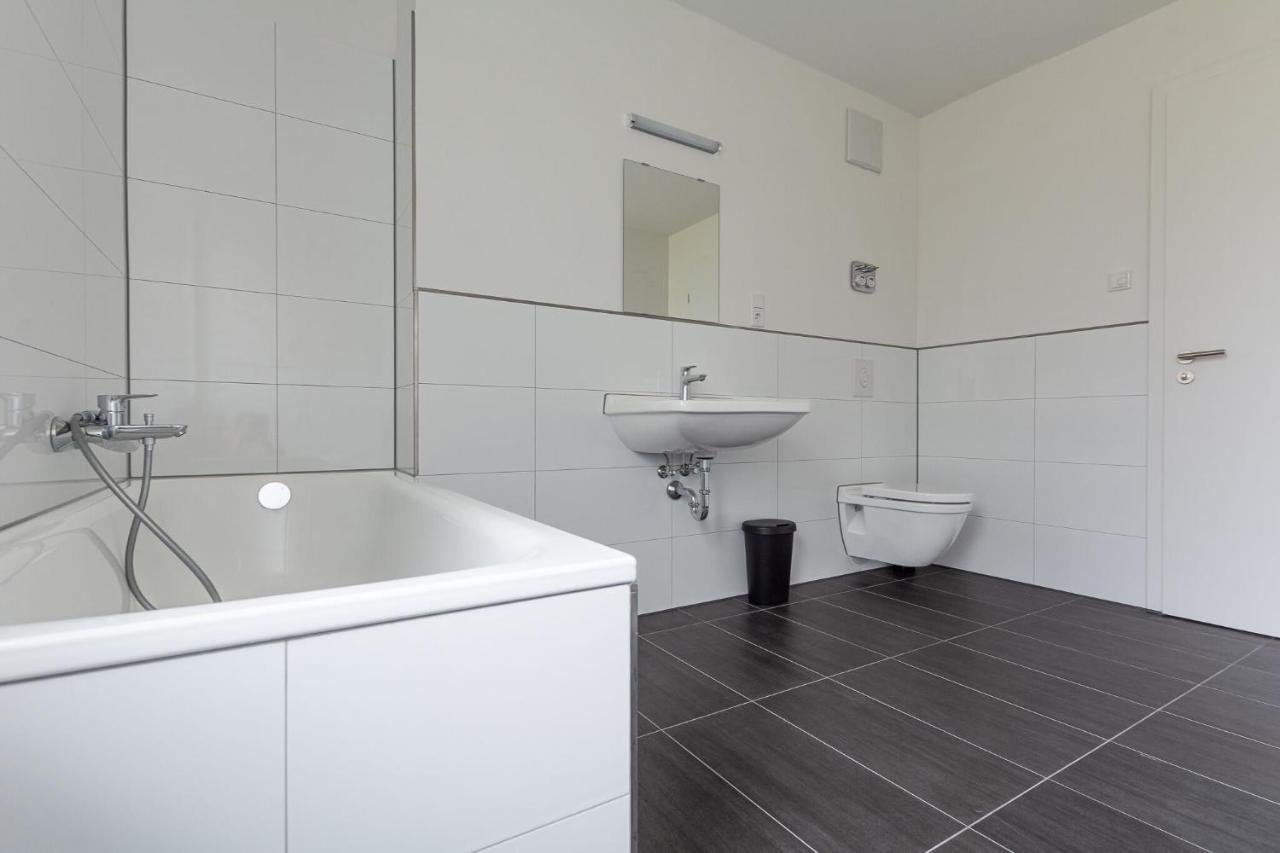 T&K Apartments - Bergisch Gladbach - 3 Comfortable Apartments - 18 Min To Fair Messe Cologne Extérieur photo