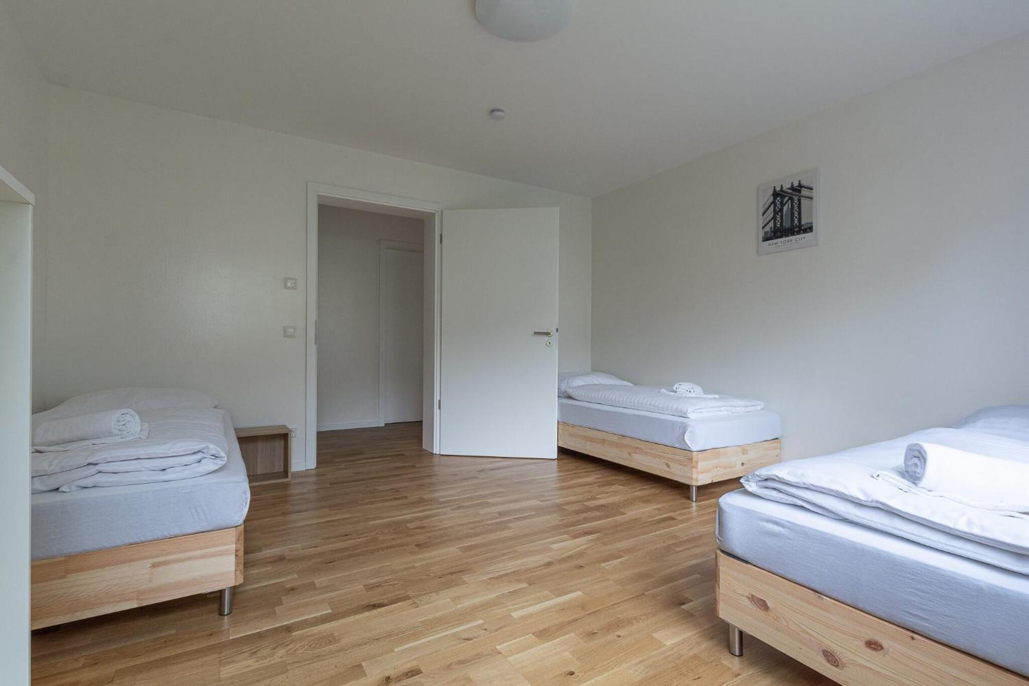 T&K Apartments - Bergisch Gladbach - 3 Comfortable Apartments - 18 Min To Fair Messe Cologne Extérieur photo